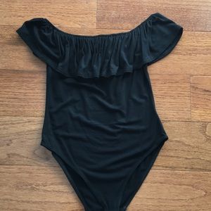 Black off the shoulder bodysuit. Like new ✨